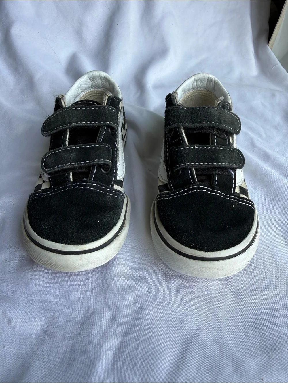 Vans Toddler 8 Checkerboard Old Skool V Black & White Velcro Sneakers